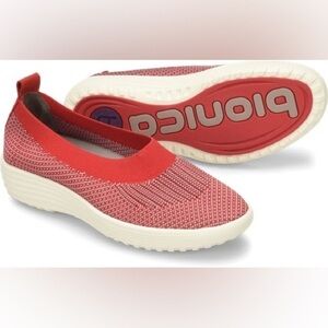 Bionica Women's Merigold Slip-On Comfort Sneakers Red White